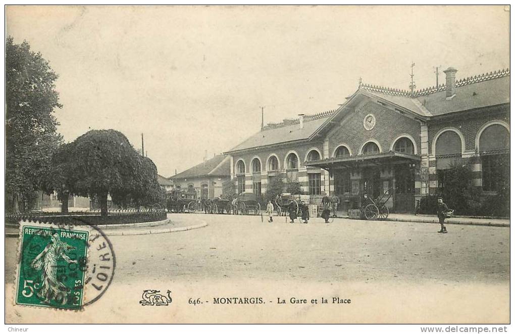 MONTARGIS LA GARE ET LA PLACE - Montargis