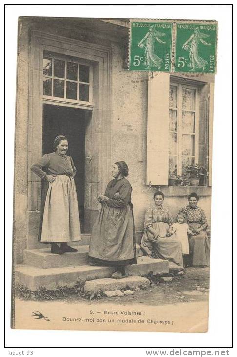 9 - Entre Voisines ! - Donnez Moi Don Un Modèle De Chausses ( Postée à CHAUMARD) - Otros & Sin Clasificación