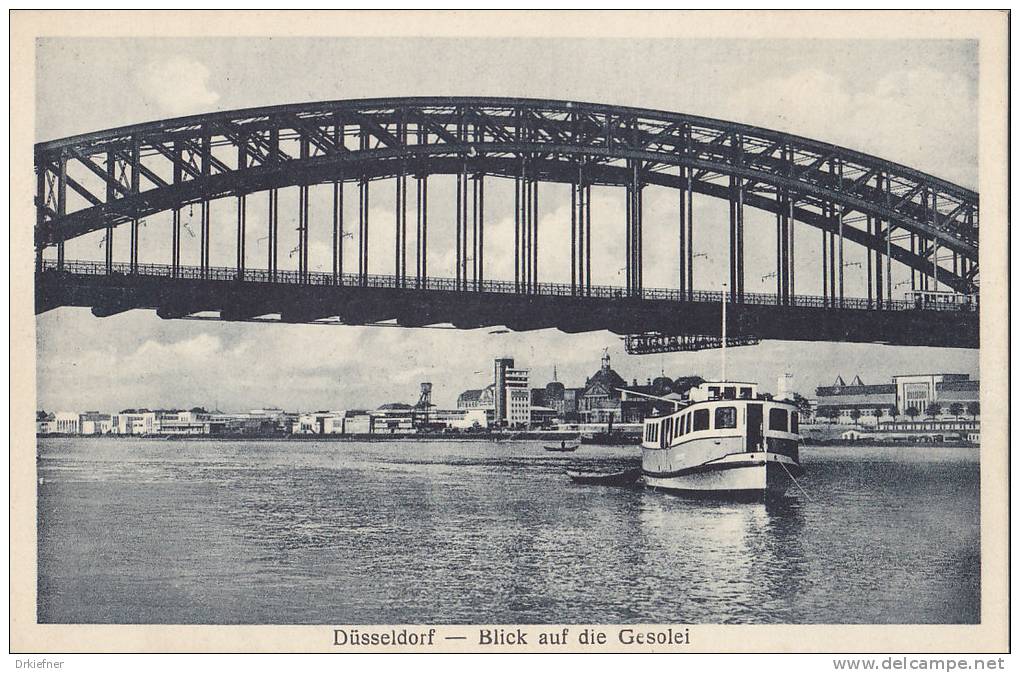 Rheindampfer Unter Oberkasseler Brücke In Düsseldorf Vor Der Gesolei, Um 1927 - Passagiersschepen