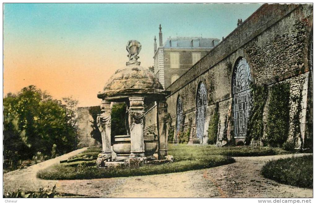 CHATILLON COLIGNY   INTERIEUR DU CHATEAU LES ARCADES - Chatillon Coligny