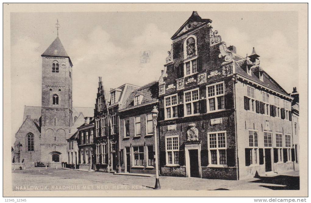 Naaldwijk Raadhuis Met Ned. Herv. Kerk - Naaldwijk