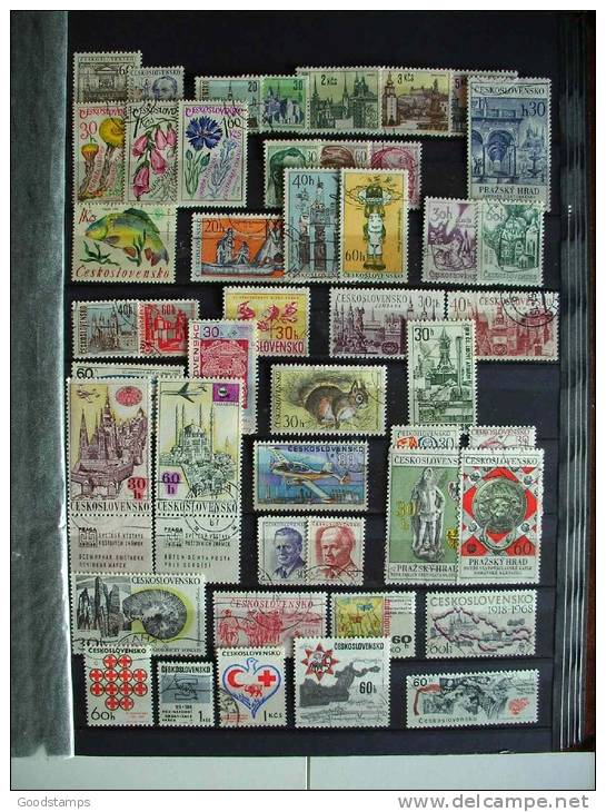 Czechoslovakia Used Collection, 4XA4 Pages, 200 Stamps From Old To Modern,no Stockbook , All Photos ! LOOK !!! - Colecciones & Series