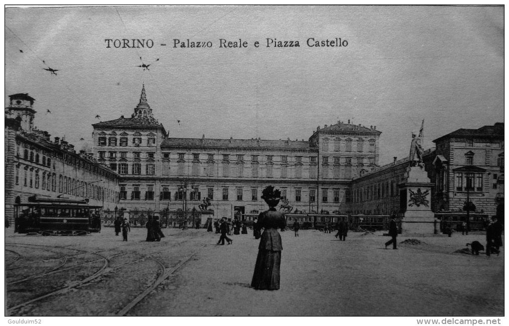 Palazzo Reale E Piazza Castello - Palazzo Reale