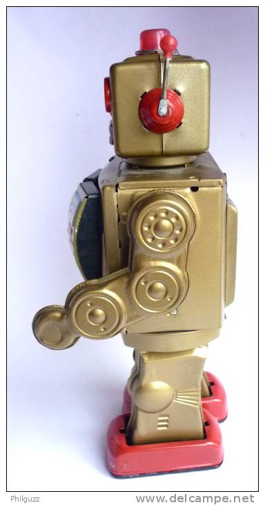 TRES BEAU Robot En Tôle Années 80 ?  Type SPACE WALK MAN - METAL KING - Toy Memorabilia