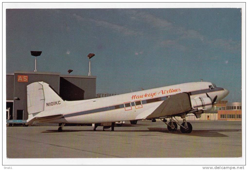 TRANSPORT AIRPLANE DOUGLAS DC-3 HAWKEYE AIRLINES USA OLD POSTCARD - 1946-....: Modern Era