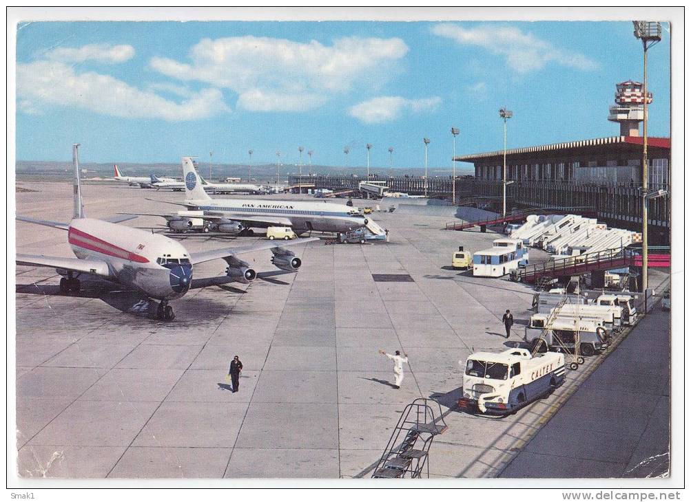 TRANSPORT AERODROMES LEONARDO DA VINCI FIUMICINO ROMA ITALY BIG POSTCARD 1985. - Aerodrome
