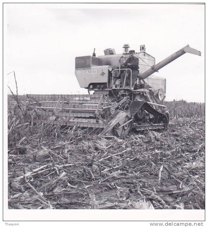 ¤¤  -  Présentation D´une Machine Agricole " A 105 "  De La Maison " BRAUD " De Saint-Mars-la-Jaille (44)  -  Tracteur - Tracteurs