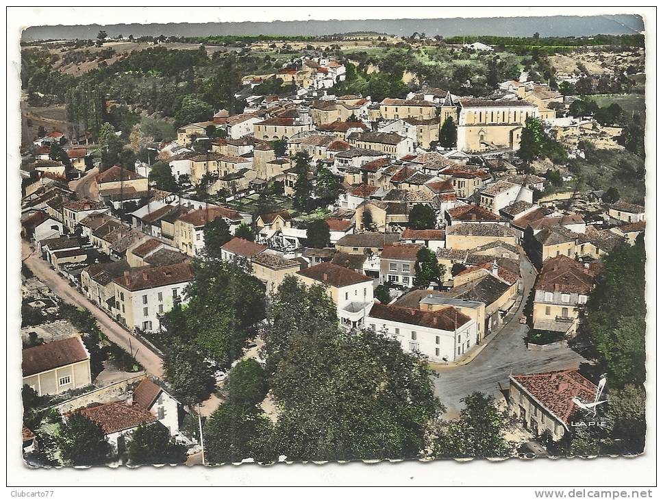 Montaigu-de-Quercy  (82) : Vue Aérienne Générale Au Niveau De La Rue Des Frères Quémère Env 1964. - Montaigu De Quercy