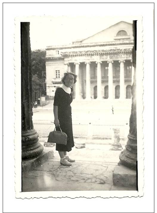 Photo, Lieu, Nimes (30) - La Maison Carrée - Dimension : Env. 8.5 X 6 Cm - Lieux