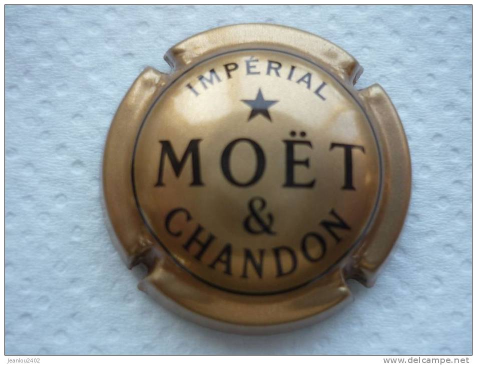CAPSULE CHAMPAGNE MOET &amp; CHANDON - IMPERIAL - Möt Et Chandon