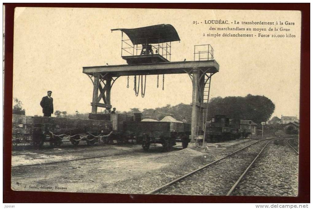 Top Cpa Du 22  Loudéac Le Transbordement à La Gare Des Marchandises Au Moyen De La Grue     MART2 - Loudéac