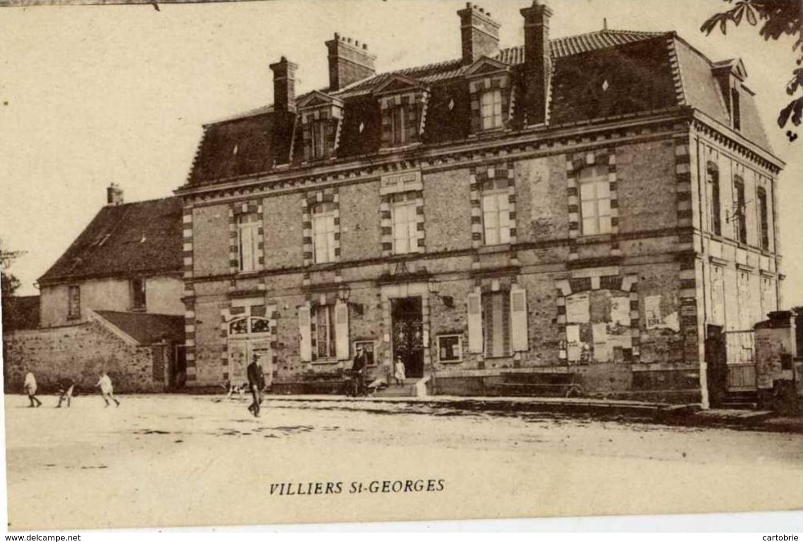 Dépt 77 - VILLIERS-SAINT-GEORGES - Animée - Château - Villiers Saint Georges