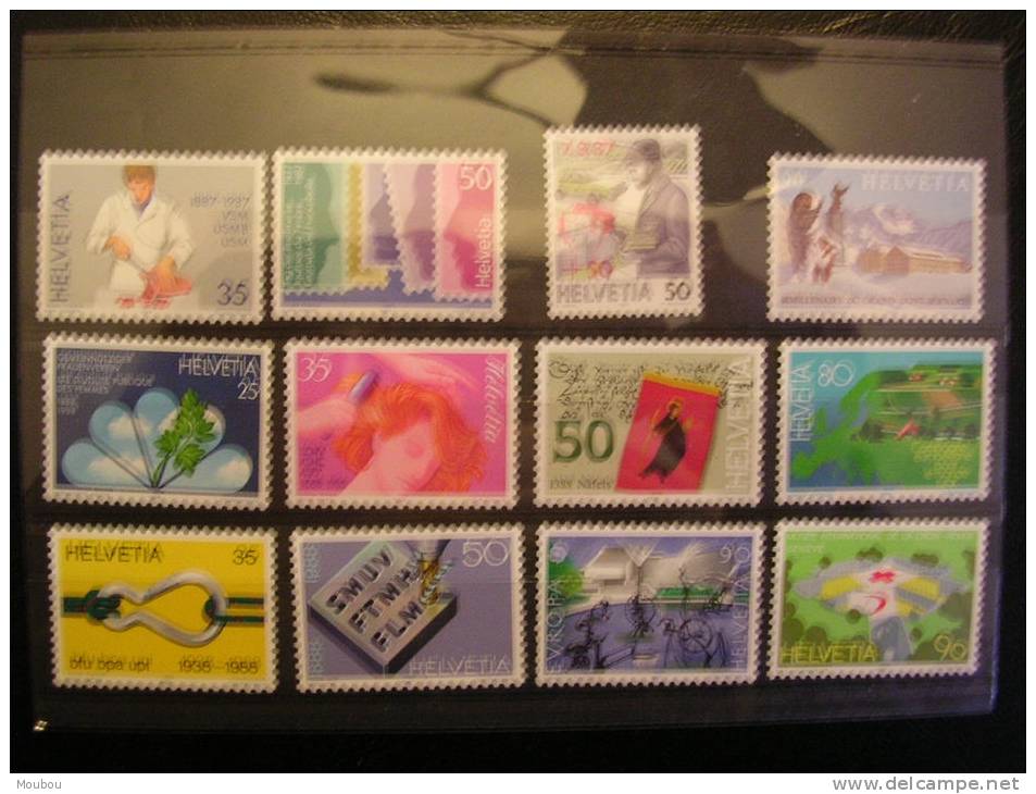 Suisse-lot De 12 Timbres -vendus Sous La Faciale - Neufs