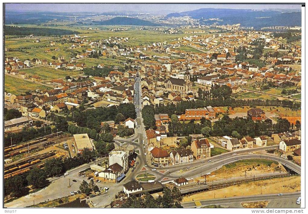 57 - Moselle - FREYMING MERLEBACH - Vue Aérienne - Format 10,3  X  14,9 - Freyming Merlebach