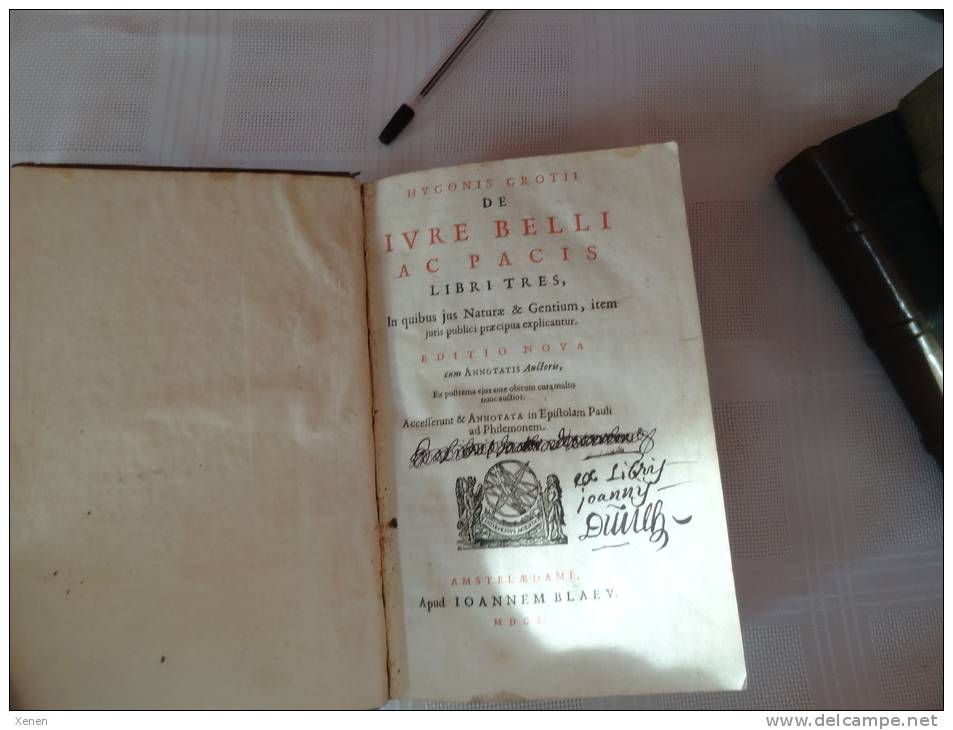 Grotius De Ivre Belli Ac Pacis - Libri Tres - Bis 1700