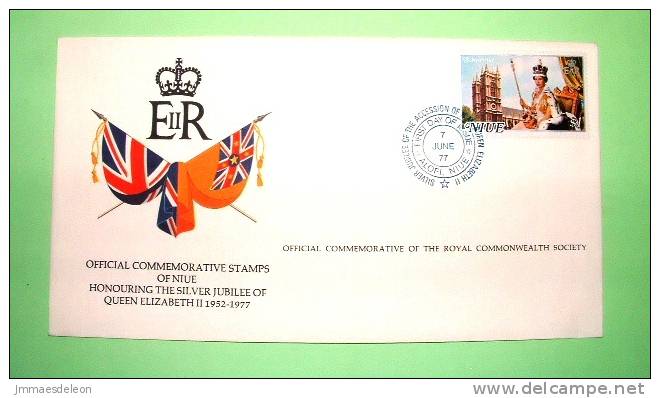 Niue 1977 FDC Cover - Silver Jubilee Elizabeth II Of England - Flags - Crown - Westminster Abbey - Niue