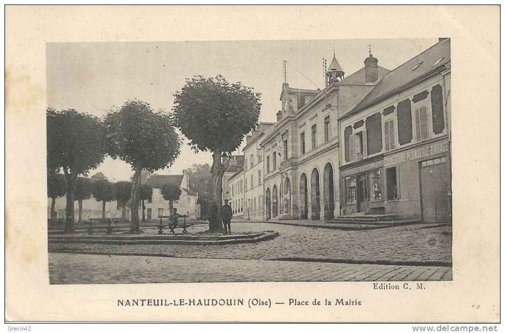 60 - NANTEUIL LE HAUDOUIN - Place De La Mairie - Nanteuil-le-Haudouin