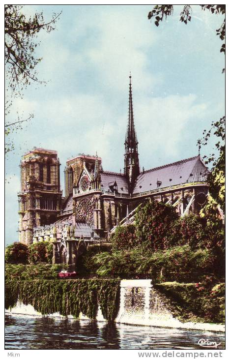 Kathedrale - Notre-Dame De Paris