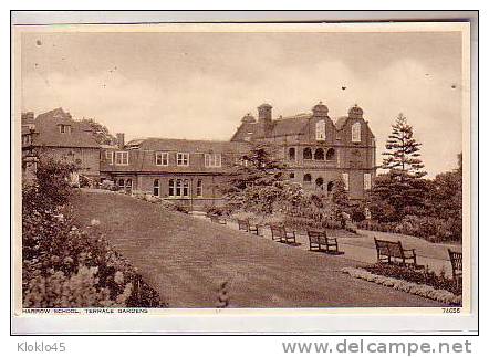 Angleterre - HARROW SCHOOL , TERRACE GARDENS  - Photo Souple Alignement Des Bancs - N° 74656 - Middlesex