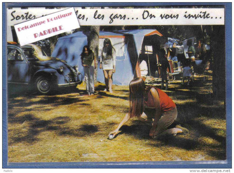 Pétanque Jeu De Boules Au Camping  2 Cv Citroën  Trés Beau Plan - Petanca