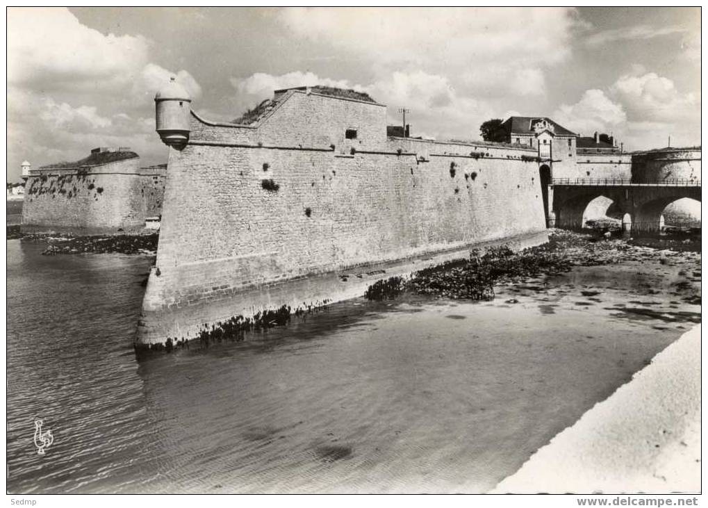 4 - Port Louis. La Citadelle. Les Tirages Modernes. - Port Louis