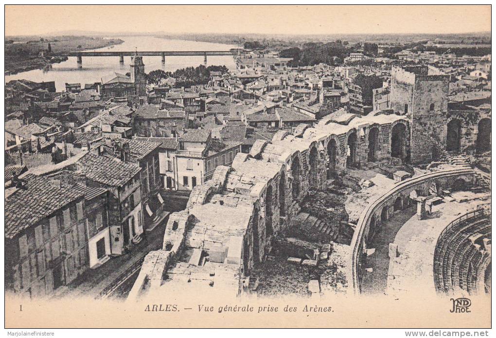 Dép.13 - ARLES. - Vue Générale Prise Des Arènes. ND. Phot. N° 1 - Arles