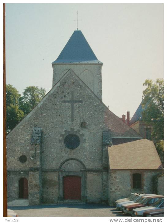 51 - MONTMIRAIL - Eglise Saint-Etienne. - Montmirail