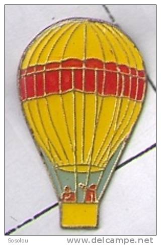 La Montgolfiere Rouge Et Jaune - Luchtballons