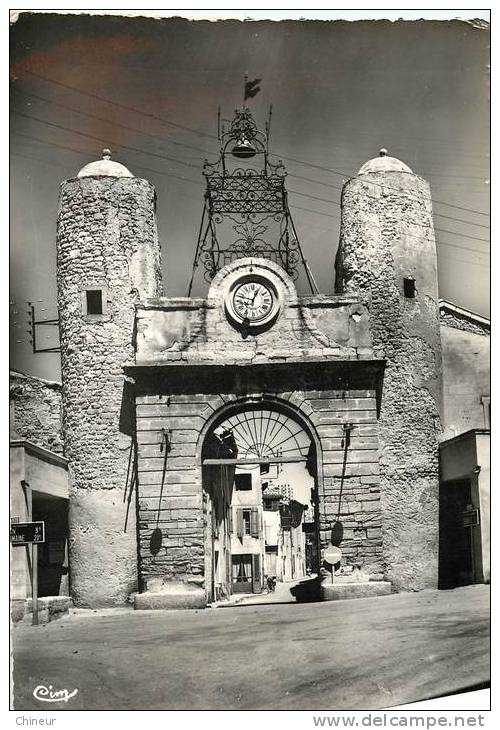 CAMARET LE PORTAIL - Camaret Sur Aigues