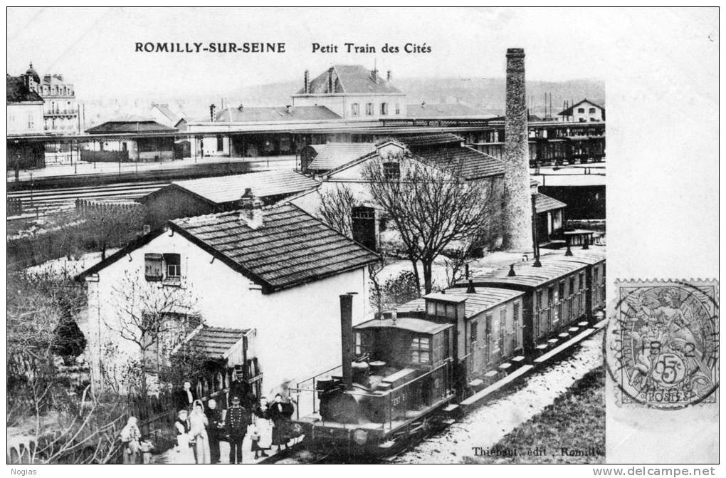 ROMILLY SUR SEINE - LE PETIT TRAIN DES CITES - BELLE CARTE ANIMEE  AVEC LE TRAIN A L'ARRET ET LES VOYAGEURS - PEU COURAN - Romilly-sur-Seine