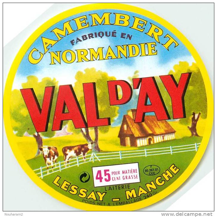 Etiquette. Ref. 179. VAL D´AY - Camembert Fabriqué En Normandie - LESSAY - MANCHE - Fromage