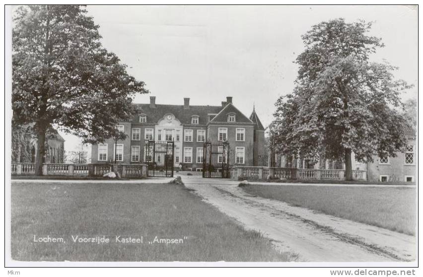 Voorzijde Kasteel Ampsenl - Lochem