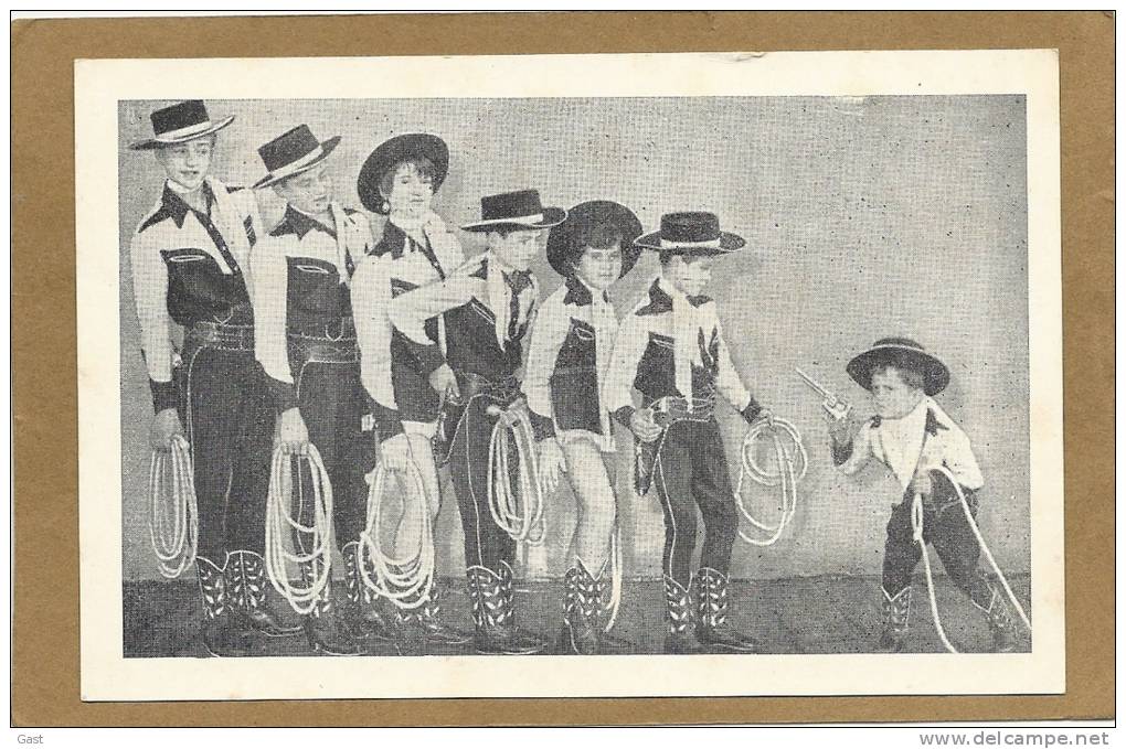 SOUVENIR  DE  LA  TROUPE   DU    "" RODEO  DU  FAR  WEST  "" - Circo