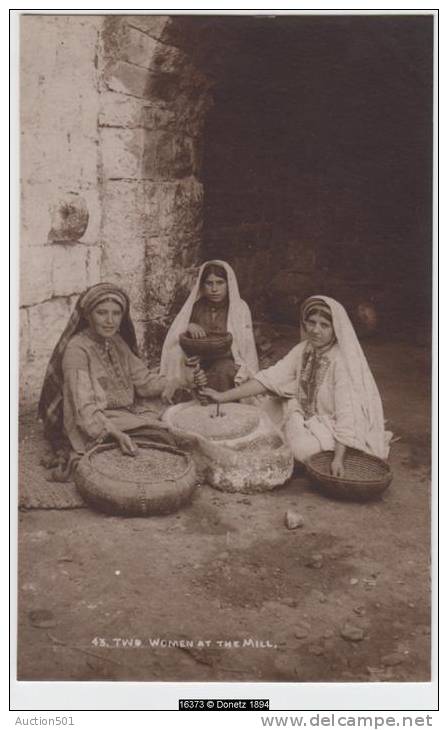 16373g BETHLEEM - Two Women At The Mill - Carte Photo - Israel