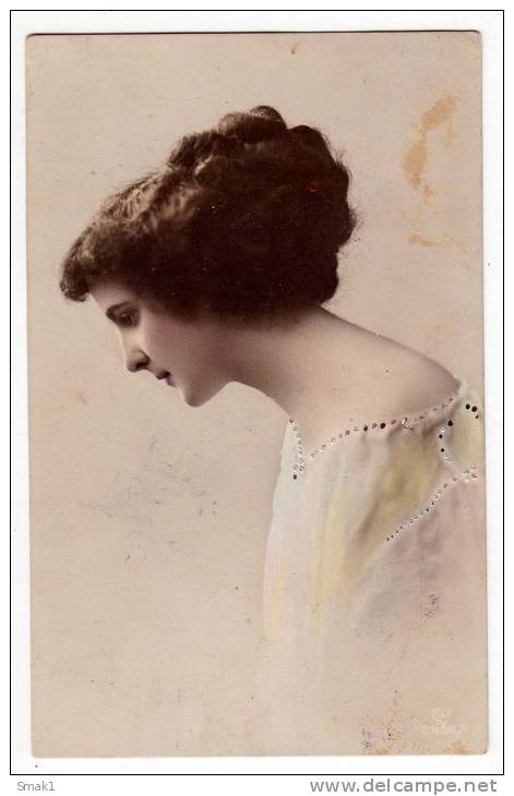 PHOTOGRAPHS WOMAN A LADY GLC Nr. 3806/1 OLD POSTCARD - Photographs
