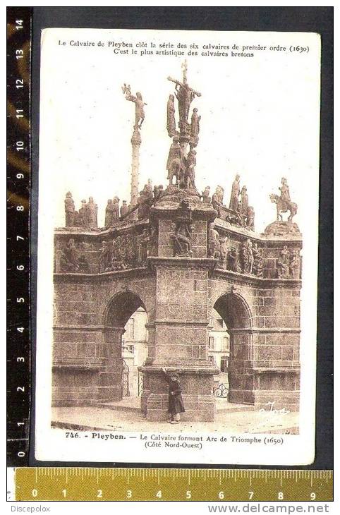 D2171 746 - Pleyben - Le Calvaire Formant Arc De Triomphe ( 1650 ) - Cote Nord Ouest / Le Doaré, Phot - Chateaulin - Monuments