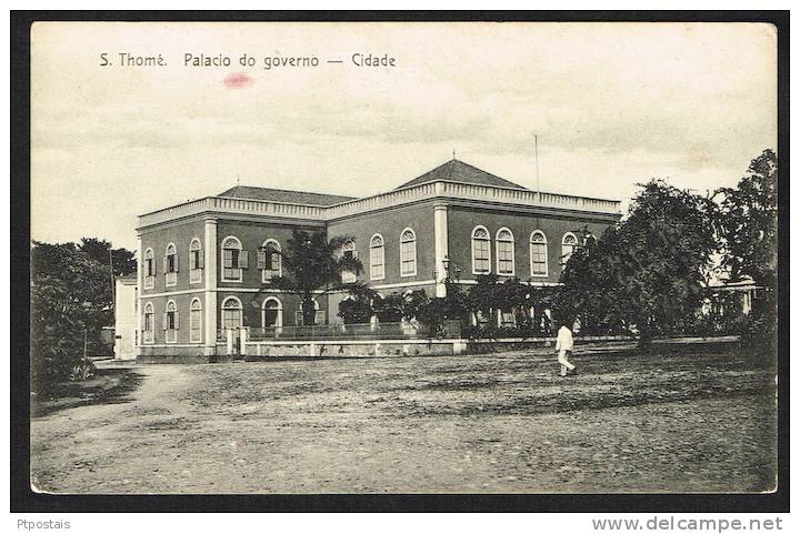 SAO TOME AND PRINCIPE (Africa) - Palacio Do Governo - Cidade - Sao Tome En Principe