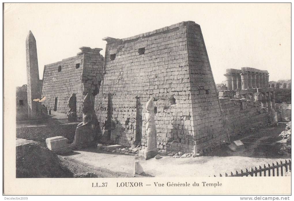 BR45319 Luxor Vue Generale Du Temple    2 Scans - Louxor