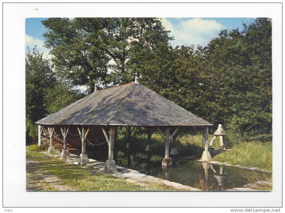 Questembert. Le Lavoir.... - Questembert