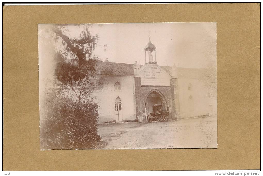 44  LA  MAILLERAYE    PHOTO  1903  PORTAIL DE L ABBAYE  DES  TRAPPISTES DE LA MEILLERAY(  CALECHE  ) - Autres & Non Classés