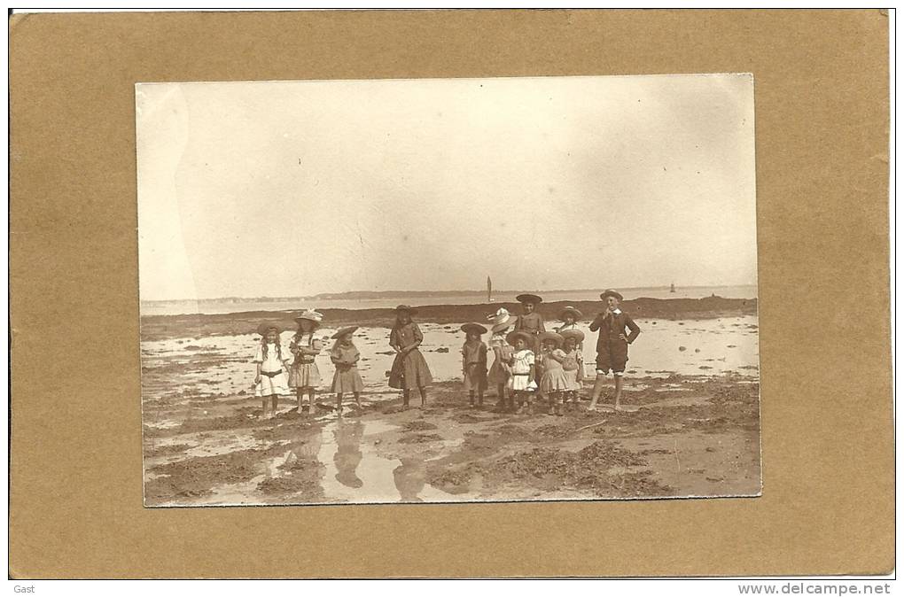 44  LE    POULIGUEN   PHOTO 1903   ENFANTS   SUR  LA    PLAGE  DU    POULIGUEN - Le Pouliguen