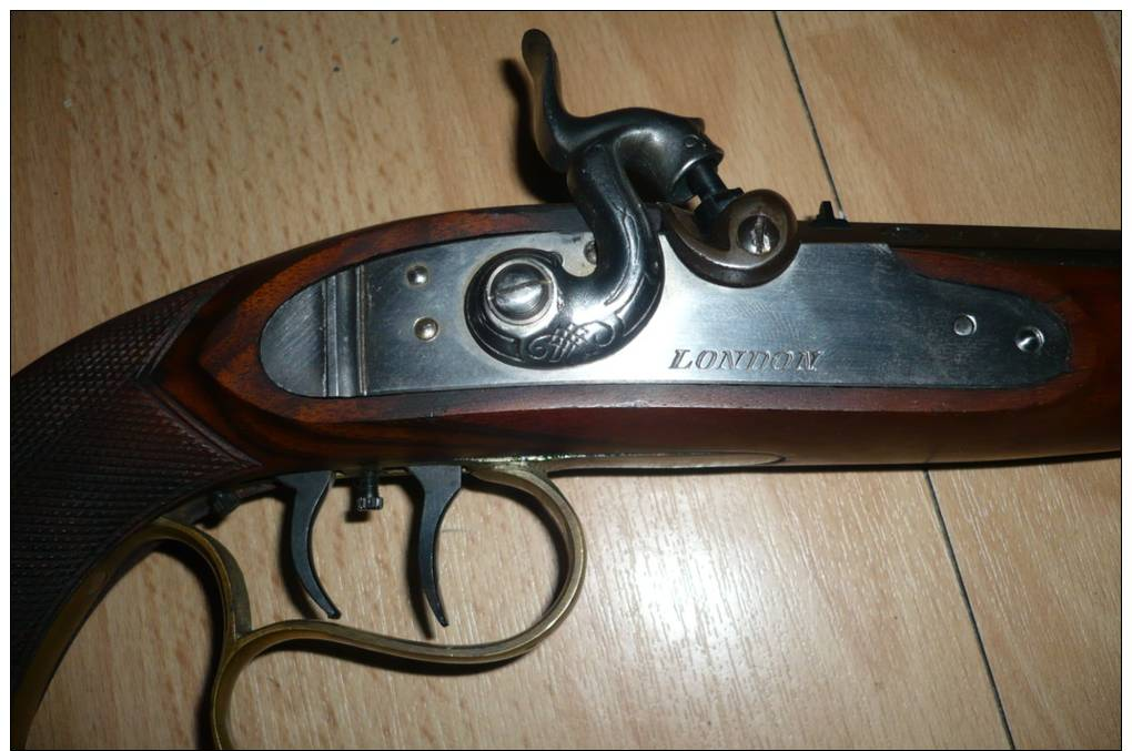 Pistolet Black Powder Only-cal.45 London 1845 - Armes Neutralisées