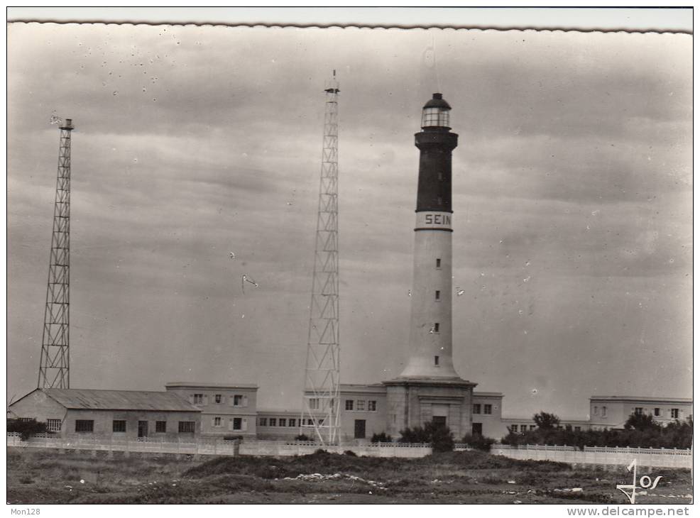 ILE DE SEIN (29)  PHARE DE L'ILE - Ile De Sein