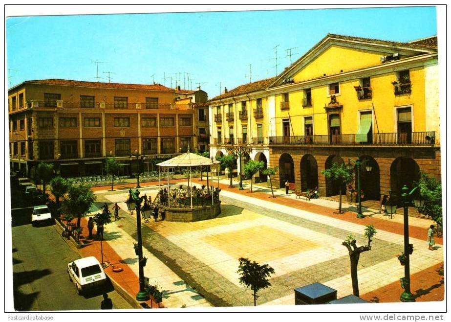 Alfaro (La Rioja) - Plaza De España - & Old Cars - La Rioja (Logrono)