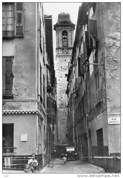 NICE-L'Eglise Du GESU Rue Droite,le Clocher Vu De La Rue De La Croix (rue Rossetti, Auto Voiture Ancienne Old Car Vélo - Monuments, édifices