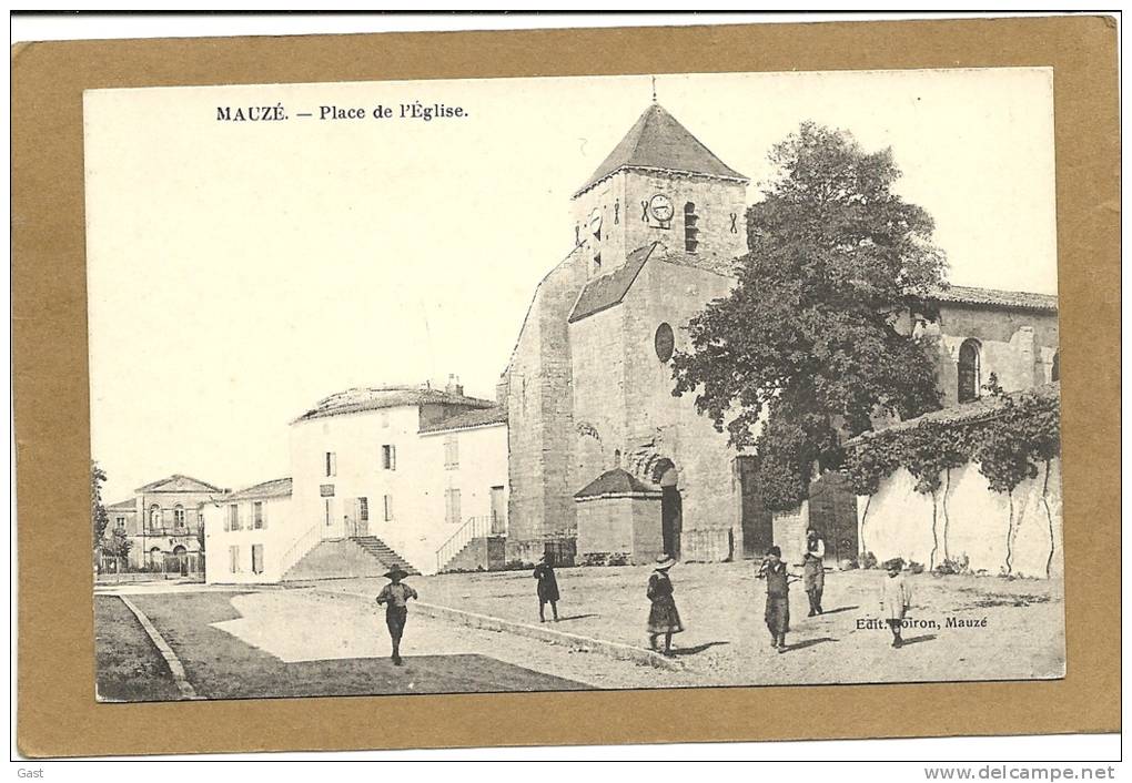 79  MAUZE    PLACE  DE  L  EGLISE - Mauze Sur Le Mignon