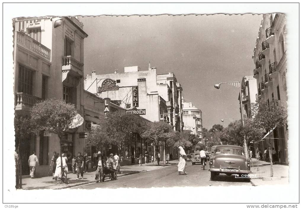 CPA : Maroc :Tanger : Boulevard Pasteur : Animation , Bâtiments , Magasins , Voitures ... - Tanger