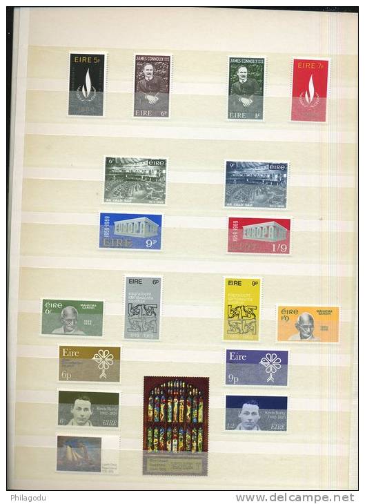 EIRE Collection De Timbres Neufs Cotée 570 E En 2002  MINT Stamps 97% Are Never Hinged - Collections, Lots & Series