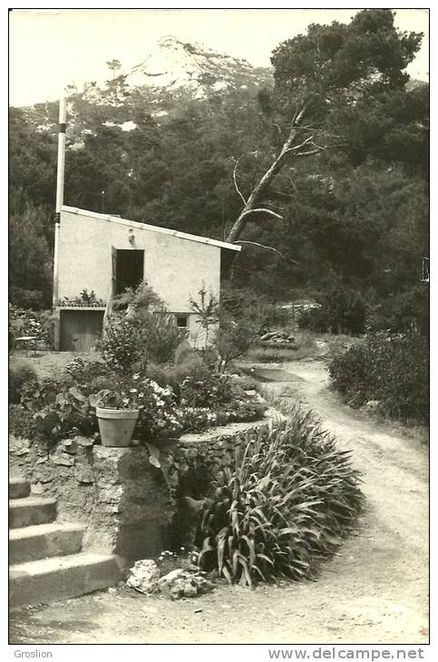 CAMPING  LES IRIS LE REDON MARSEILLE - Non Classés