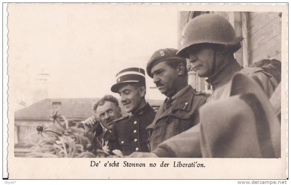 Carte Postale Photo Militaire GUERRE Libération 1939-1945-FRANCE-LUXEMBOURG-BELGIQUE ? A SITUER A LOCALISER 2 SCANS - Guerre 1939-45